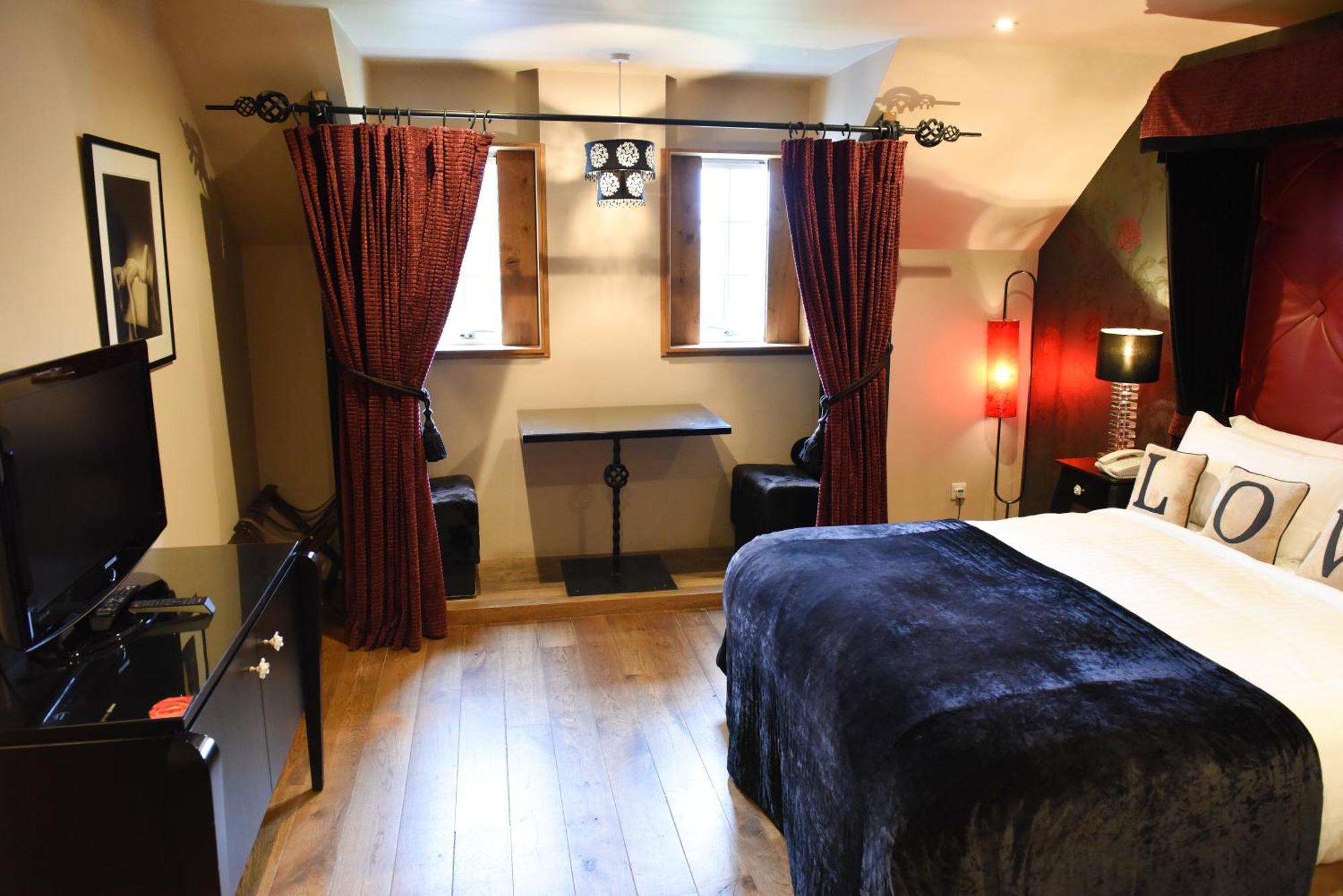 Glenskirlie Castle Hotel Banknock 외부 사진