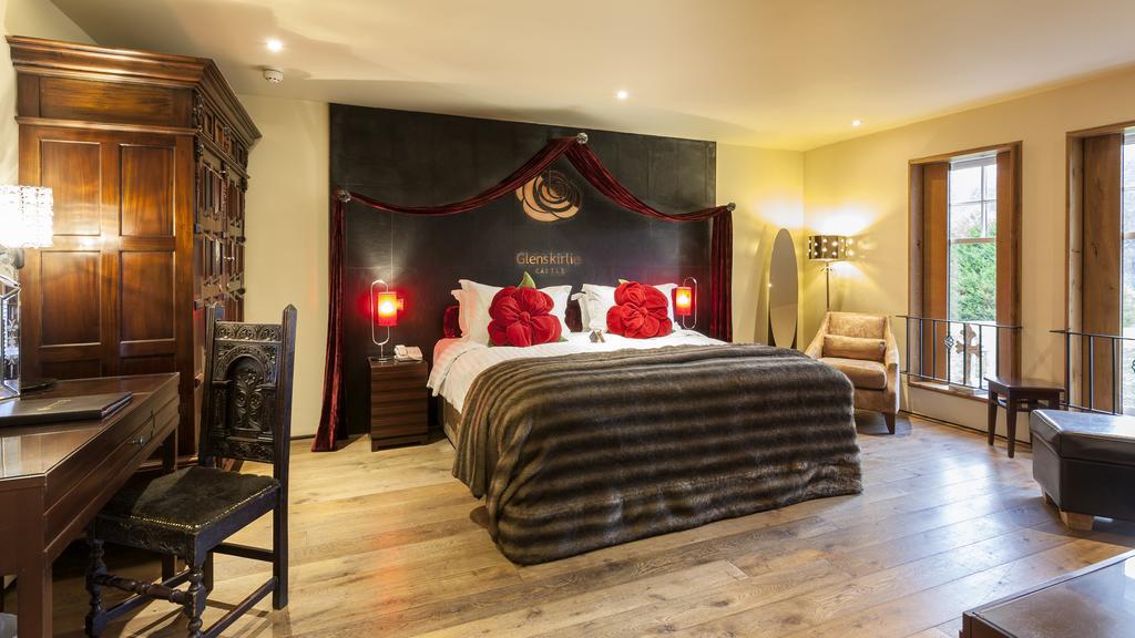 Glenskirlie Castle Hotel Banknock 외부 사진