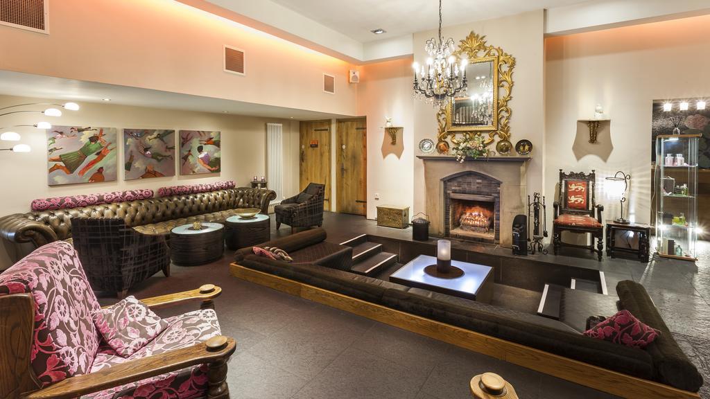 Glenskirlie Castle Hotel Banknock 외부 사진