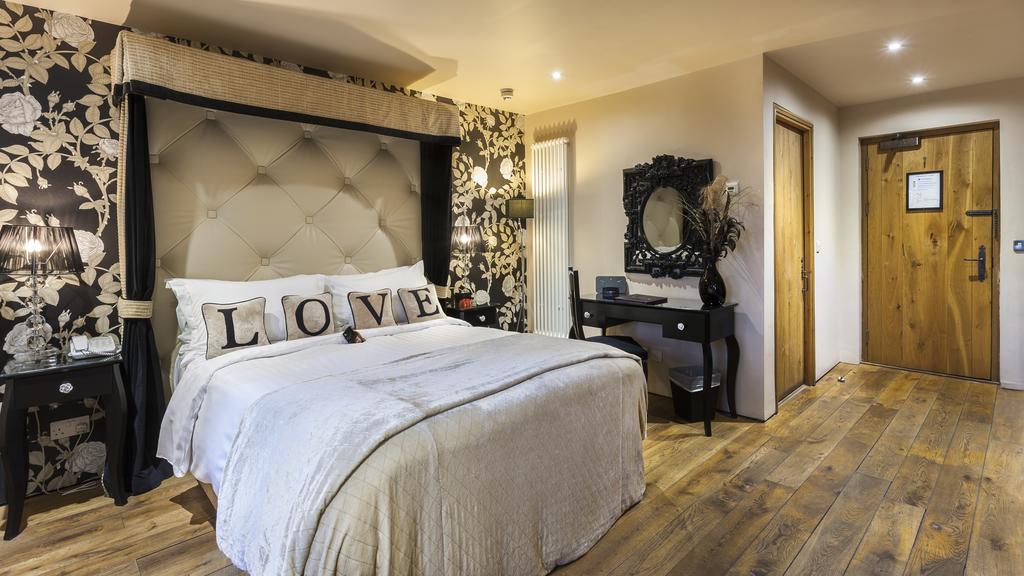Glenskirlie Castle Hotel Banknock 외부 사진