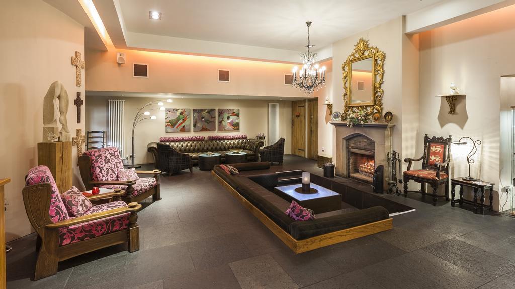 Glenskirlie Castle Hotel Banknock 외부 사진